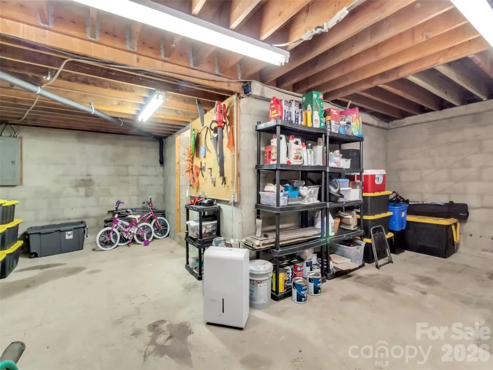 126 Arrowwood Way Canton, NC 28716
