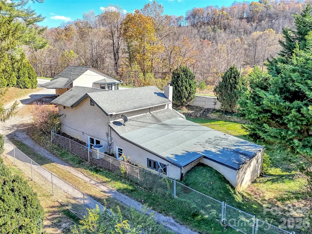 126 Arrowwood Way Canton, NC 28716