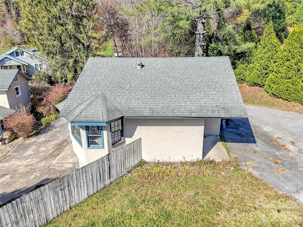 126 Arrowwood Way Canton, NC 28716