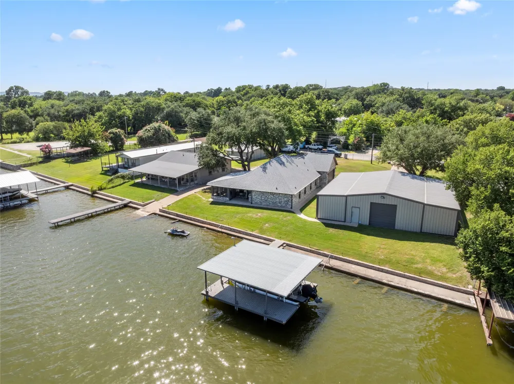 3806 Sandy Beach Drive Granbury, TX 76049