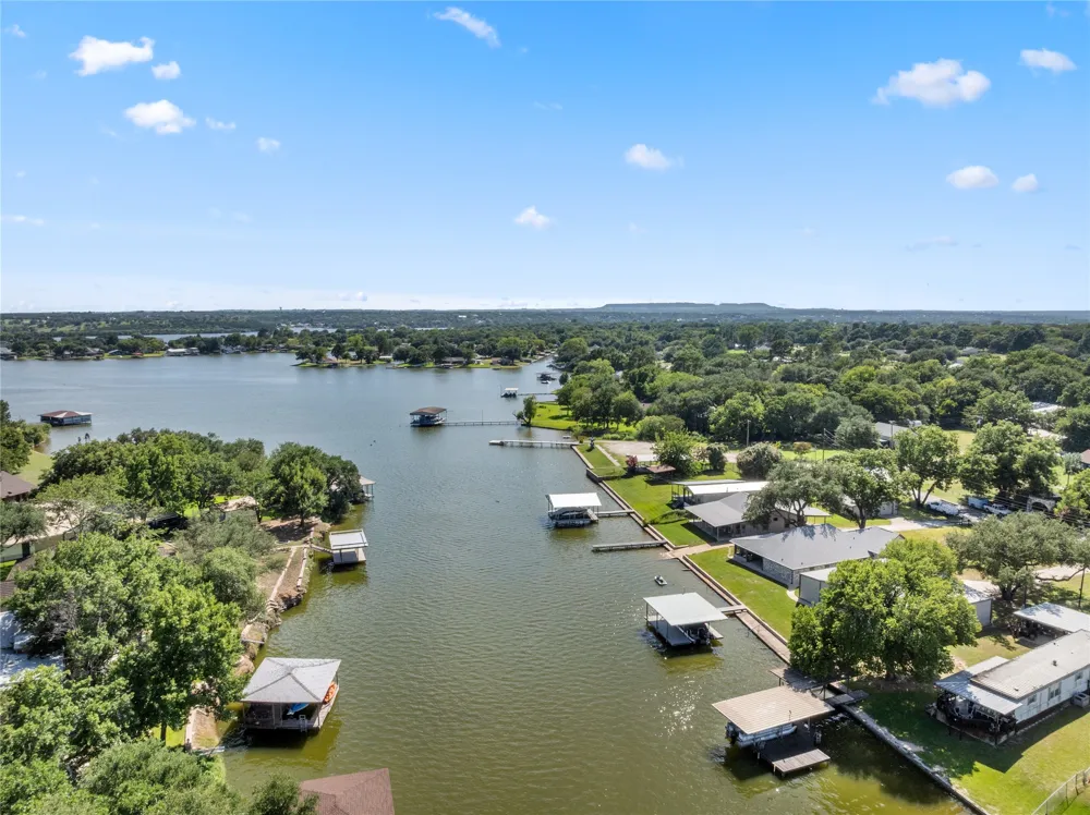3806 Sandy Beach Drive Granbury, TX 76049
