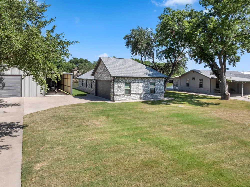 3806 Sandy Beach Drive Granbury, TX 76049