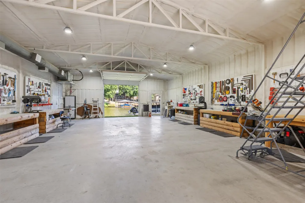 3806 Sandy Beach Drive Granbury, TX 76049
