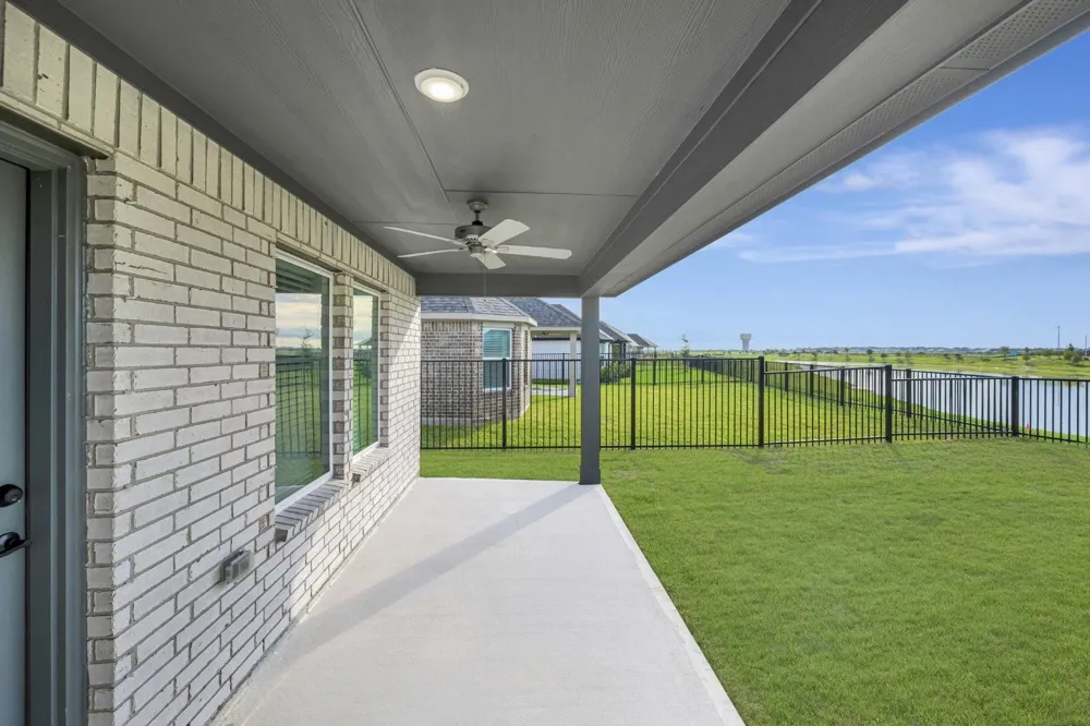 13925 Baikal Manor Drive Santa Fe, TX 77510