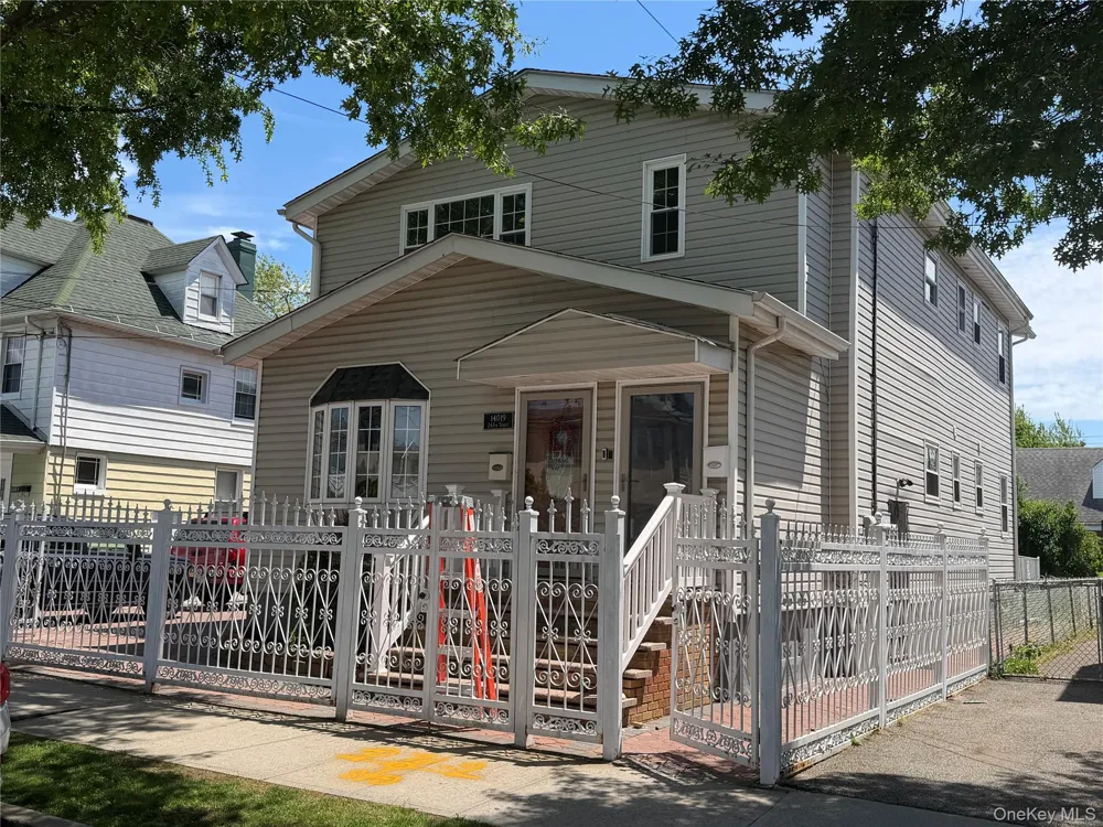 14019 247th Street Rosedale, NY 11422