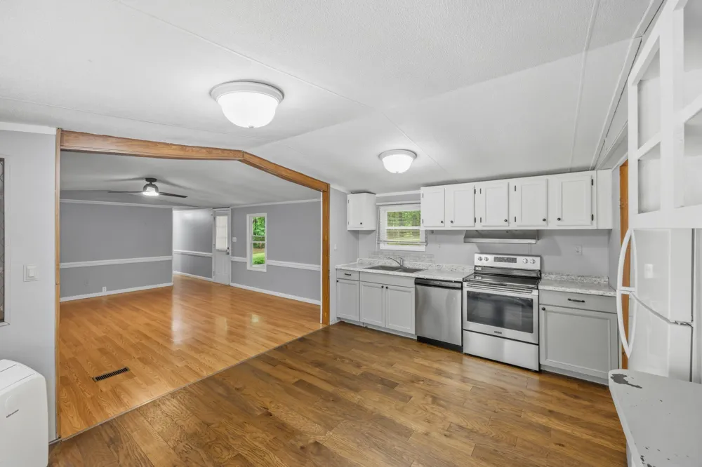 2417 Maytown Rd Bruceton, TN 38317