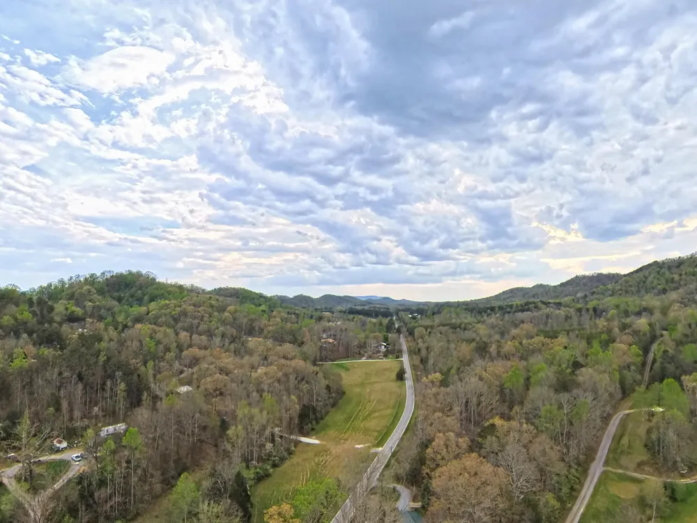1483 Reagan Valley Road Tellico Plains, TN 37385