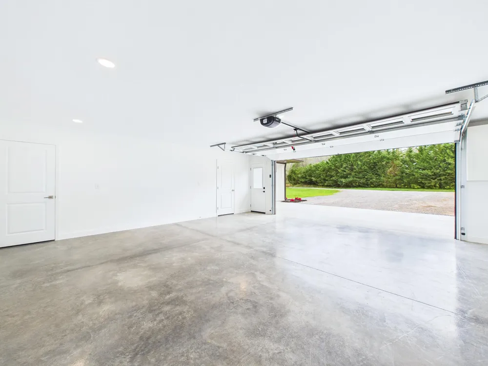 1483 Reagan Valley Road Tellico Plains, TN 37385