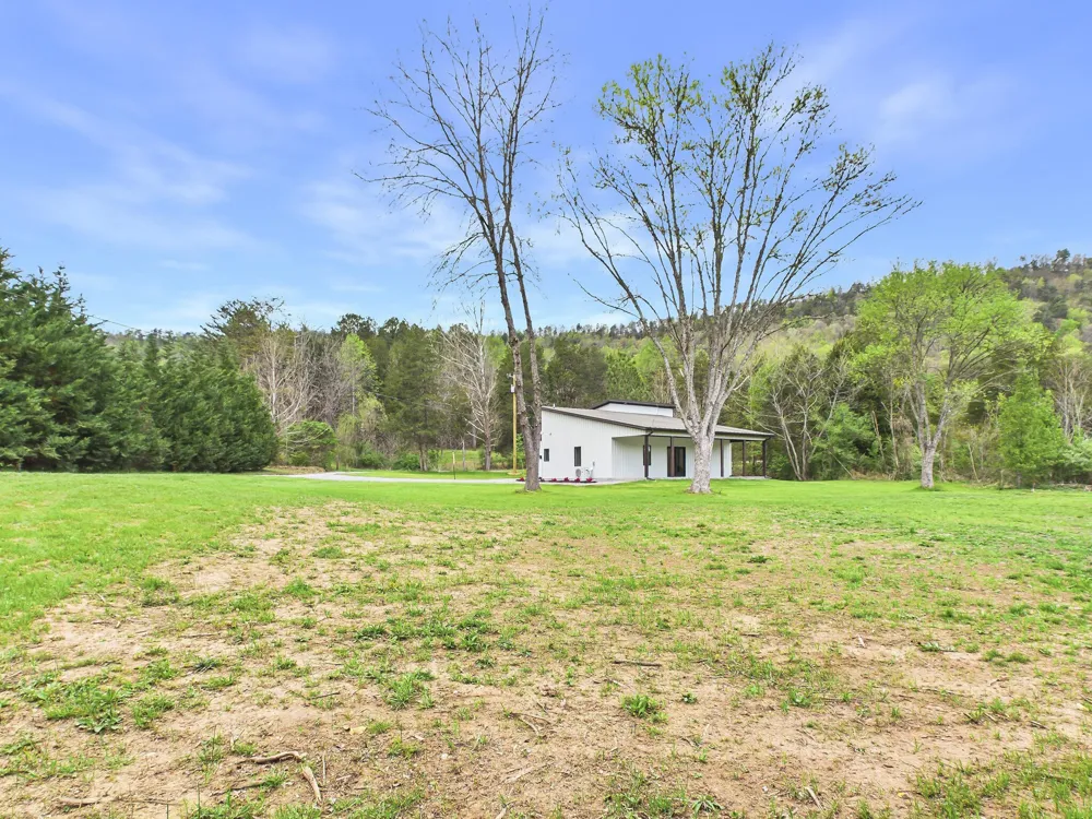 1483 Reagan Valley Road Tellico Plains, TN 37385
