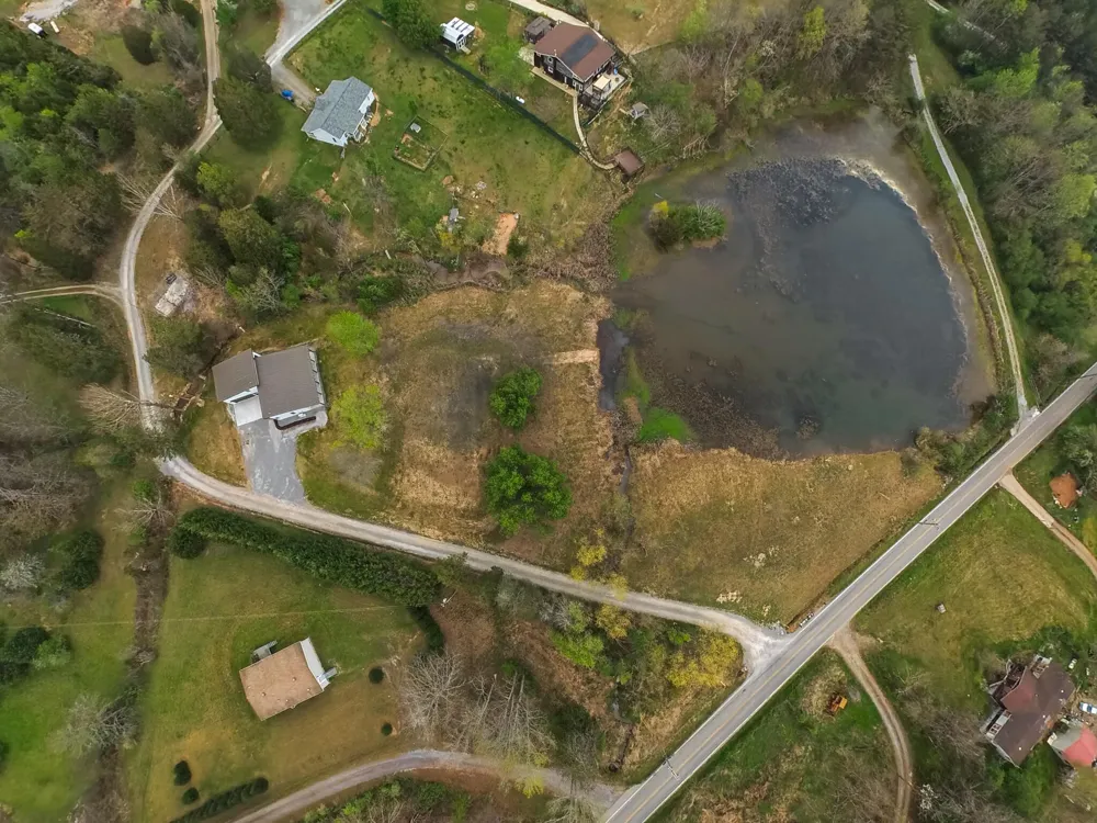 1483 Reagan Valley Road Tellico Plains, TN 37385