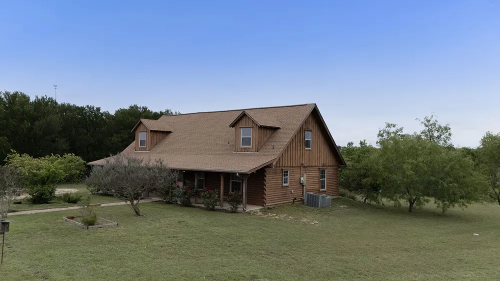 51 County Road 436 Thrall, TX 76578
