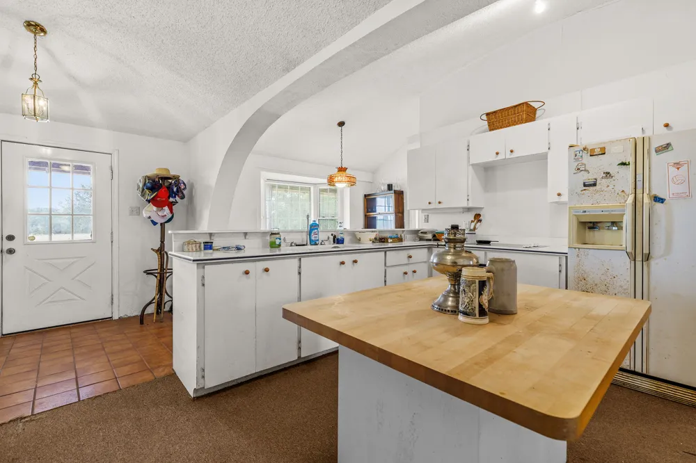 51 County Road 436 Thrall, TX 76578