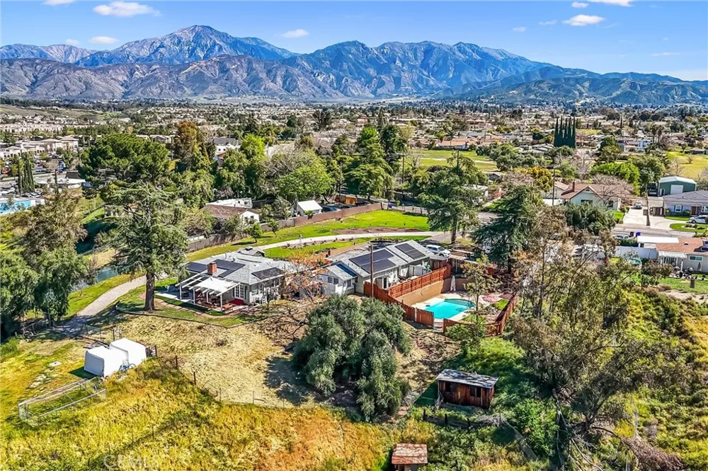 33574 Washington Drive Yucaipa, CA 92399