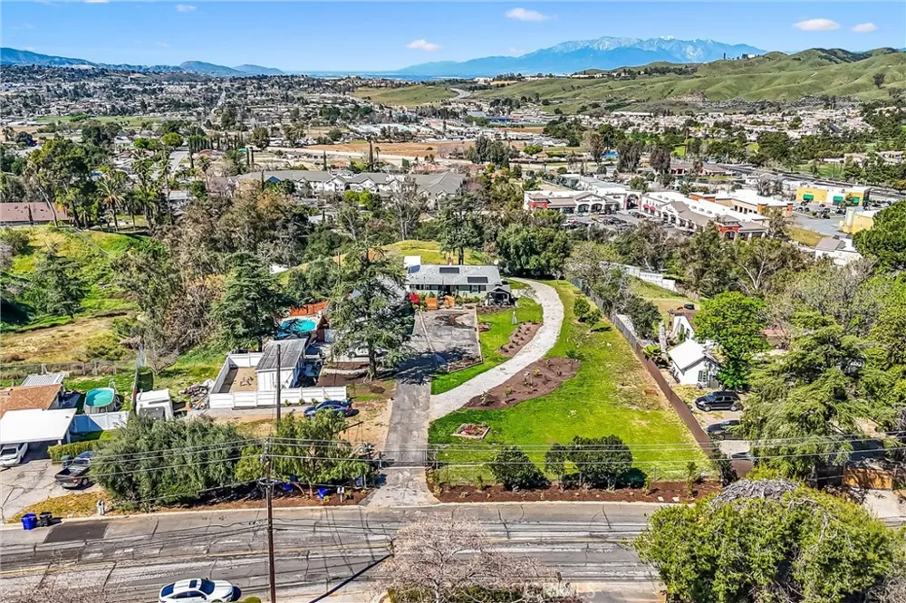 33574 Washington Drive Yucaipa, CA 92399