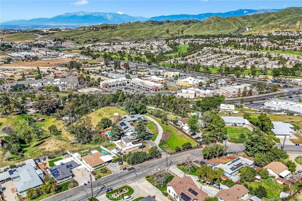 33574 Washington Drive Yucaipa, CA 92399