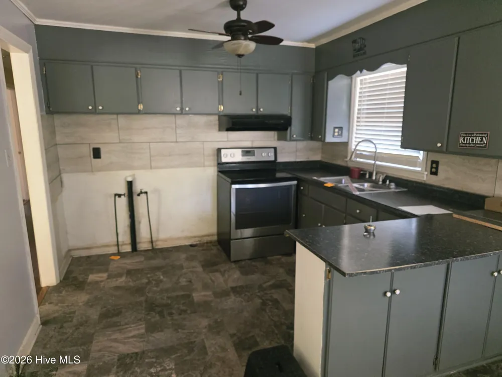 110 E Holland Street Chadbourn, NC 28431
