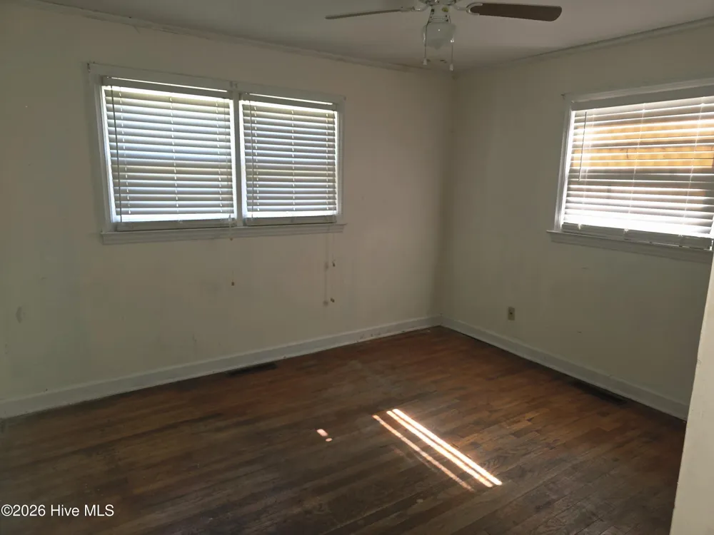 110 E Holland Street Chadbourn, NC 28431