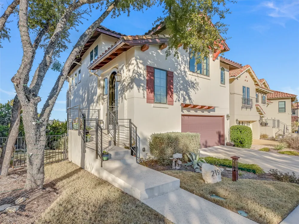 219 Honey Creek Court #10 Austin, TX 78738