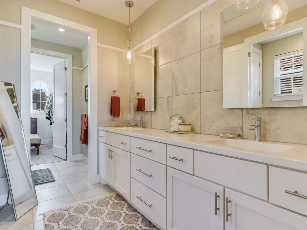 219 Honey Creek Court #10 Austin, TX 78738