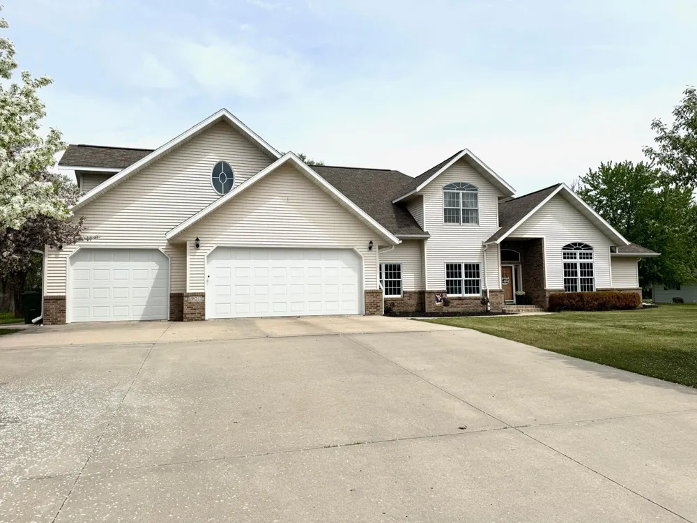 901 6th Street SW Roseau, MN 56751