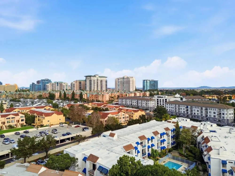 8310 Regents Road #1E San Diego, CA 92122