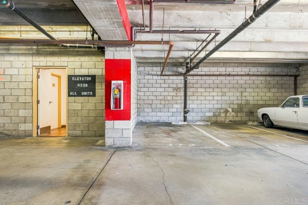 8310 Regents Road #1E San Diego, CA 92122