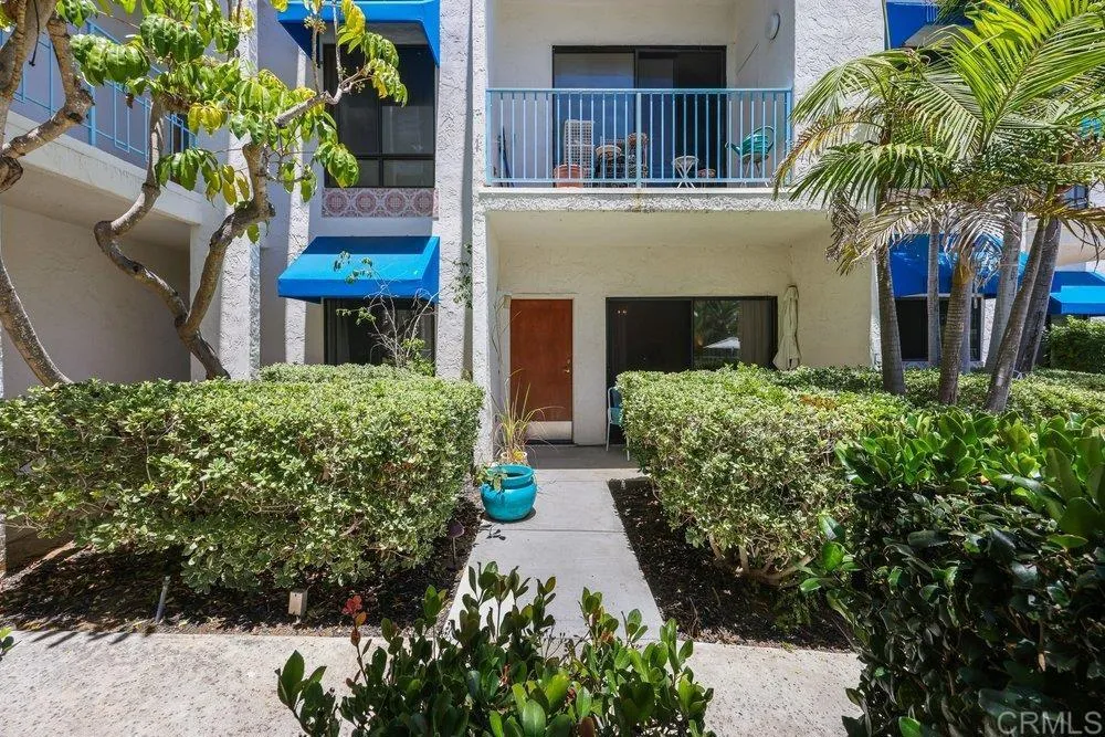 8310 Regents Road #1E San Diego, CA 92122