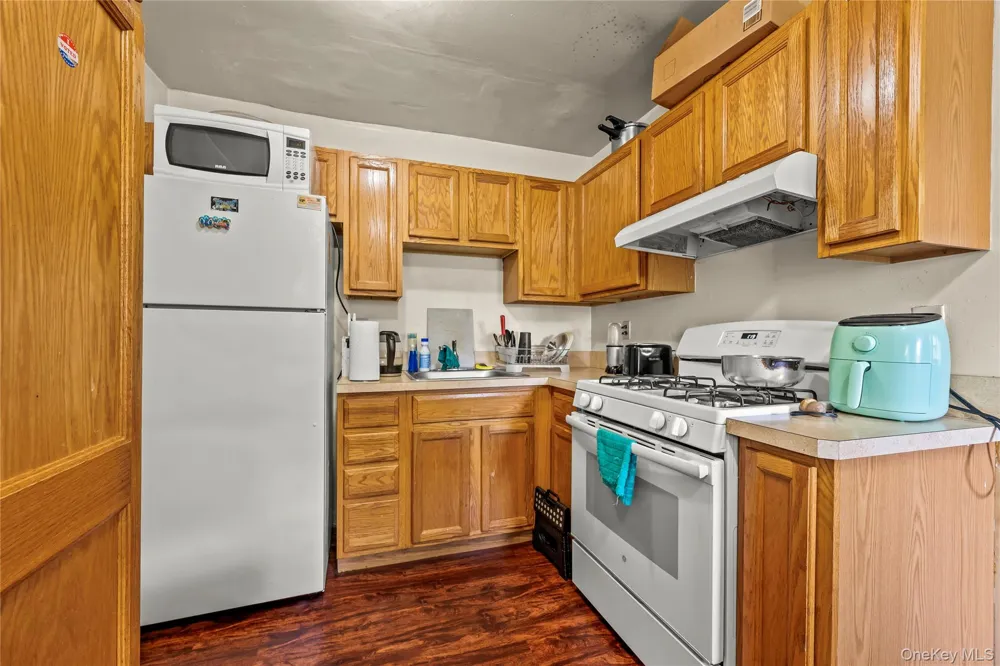 200 Lowndes Avenue #A Huntington Station, NY 11746