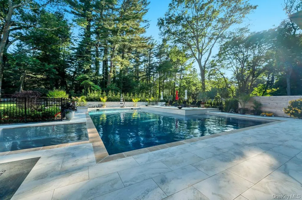 2 Chelmsford Drive Muttontown, NY 11545