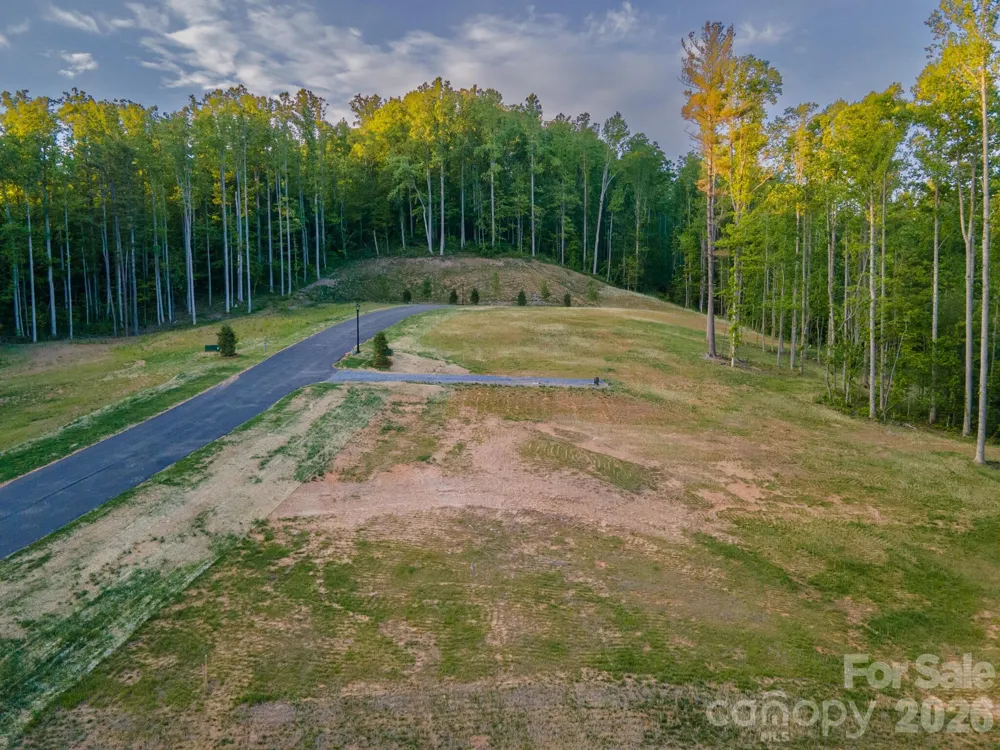 433 Irvine Drive Fairview, NC 28730
