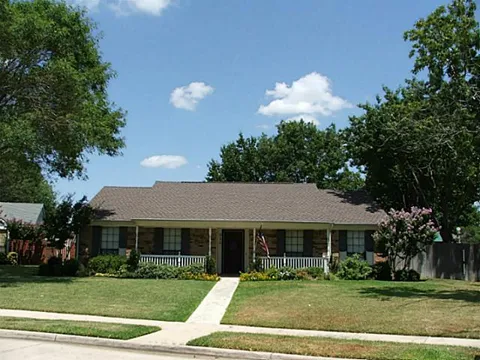 910 BITTERNUT DRIVE