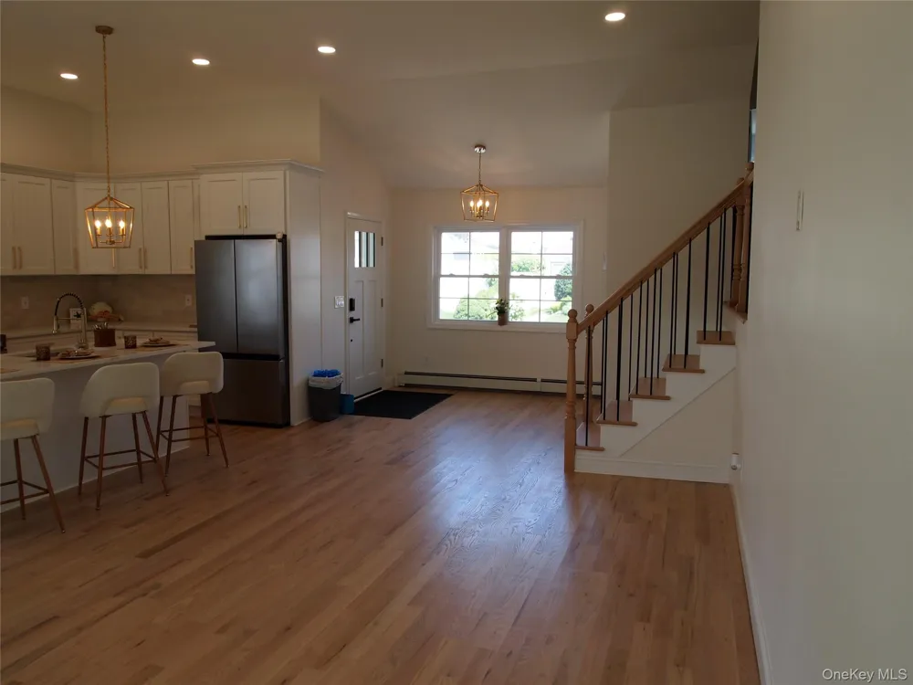 9 Walnut Place Massapequa, NY 11758