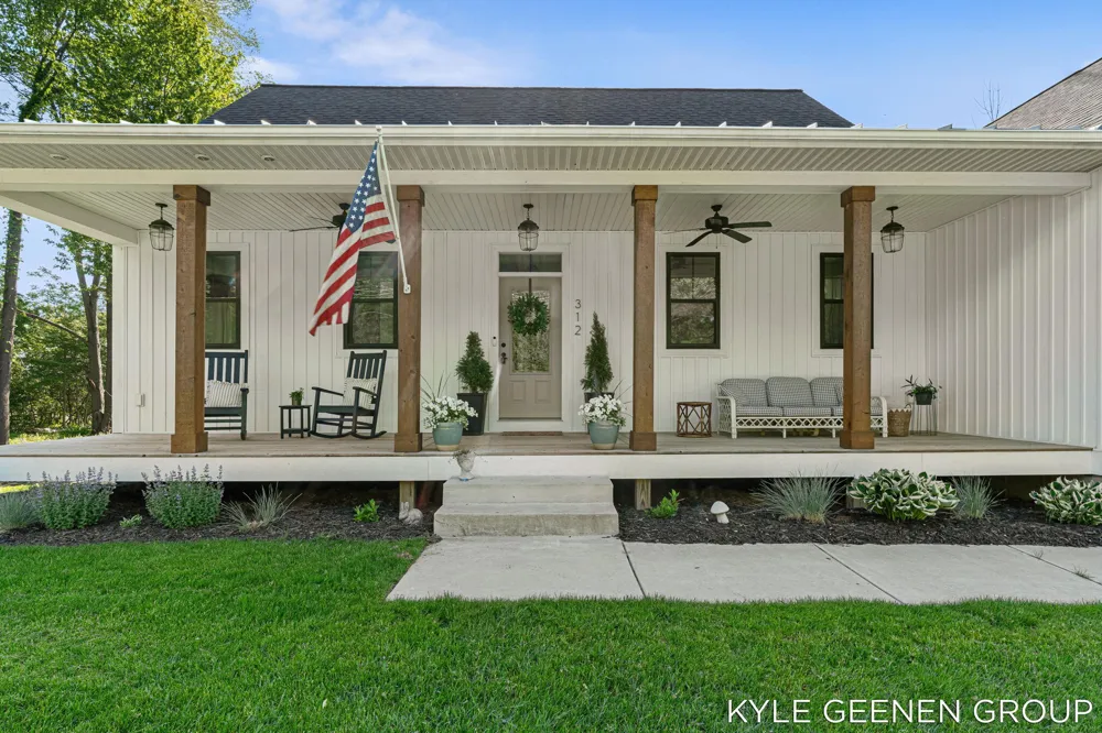 312 48th Avenue Jamestown Charter Township, MI 49464