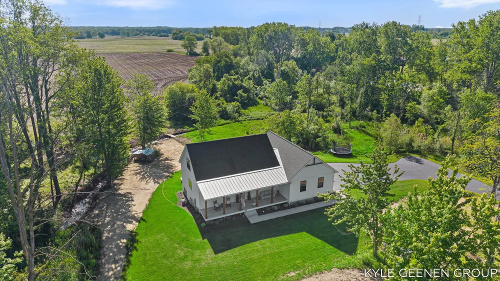 312 48th Avenue Jamestown Charter Township, MI 49464