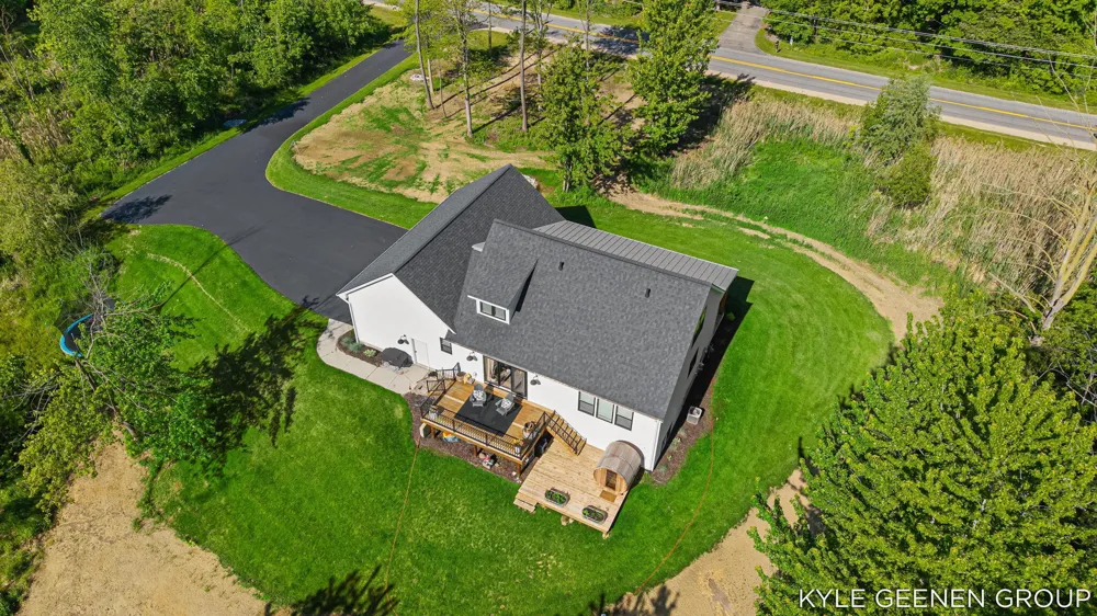 312 48th Avenue Jamestown Charter Township, MI 49464