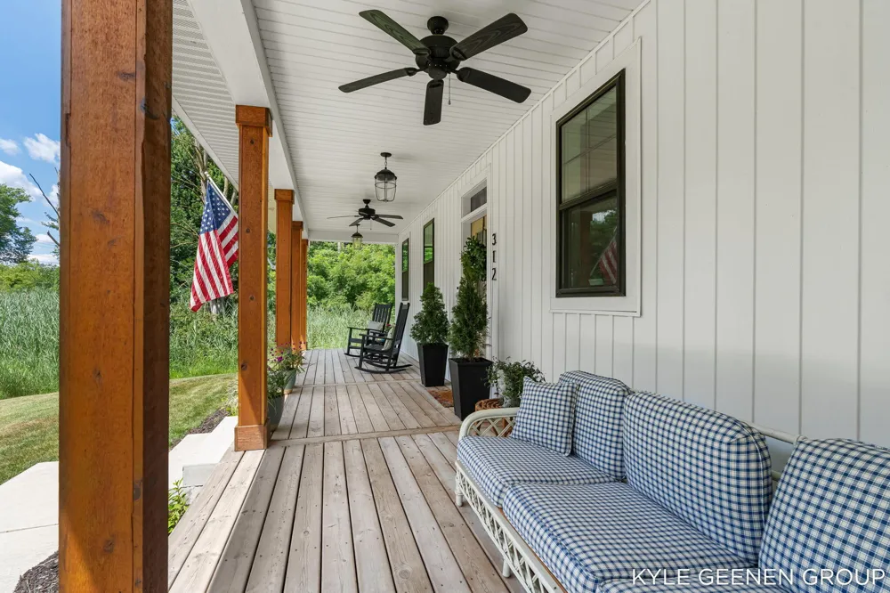 312 48th Avenue Jamestown Charter Township, MI 49464