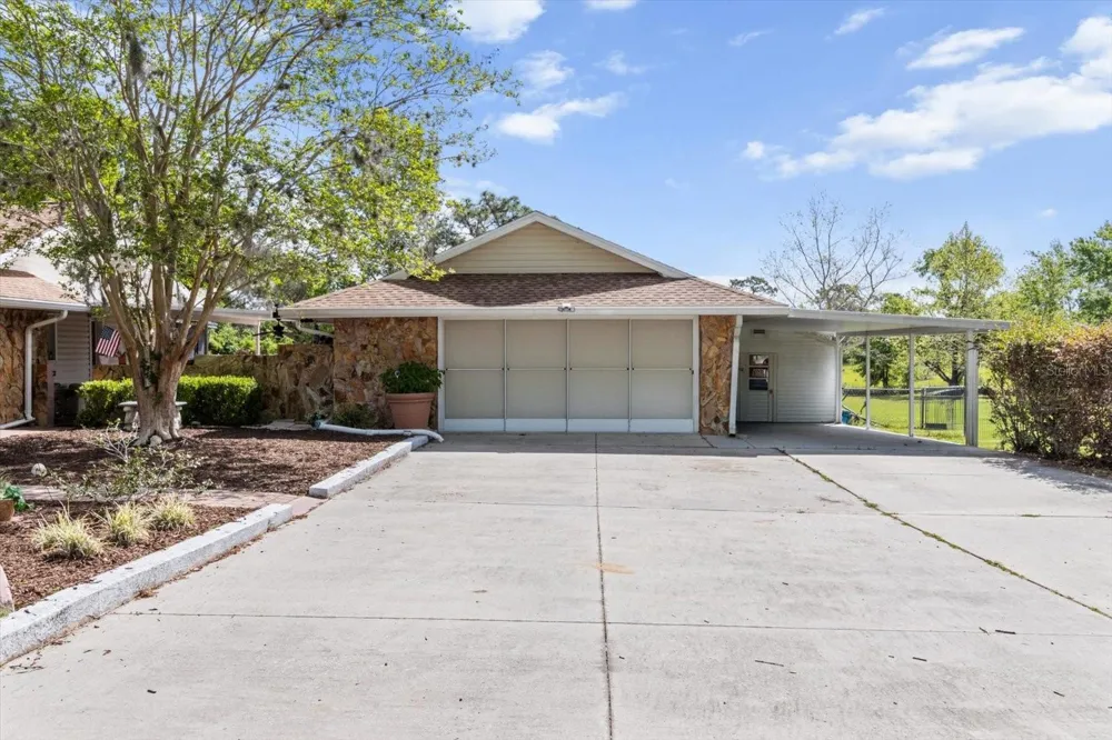 8921 S THOROUGHBRED POINT Inverness, FL 34452