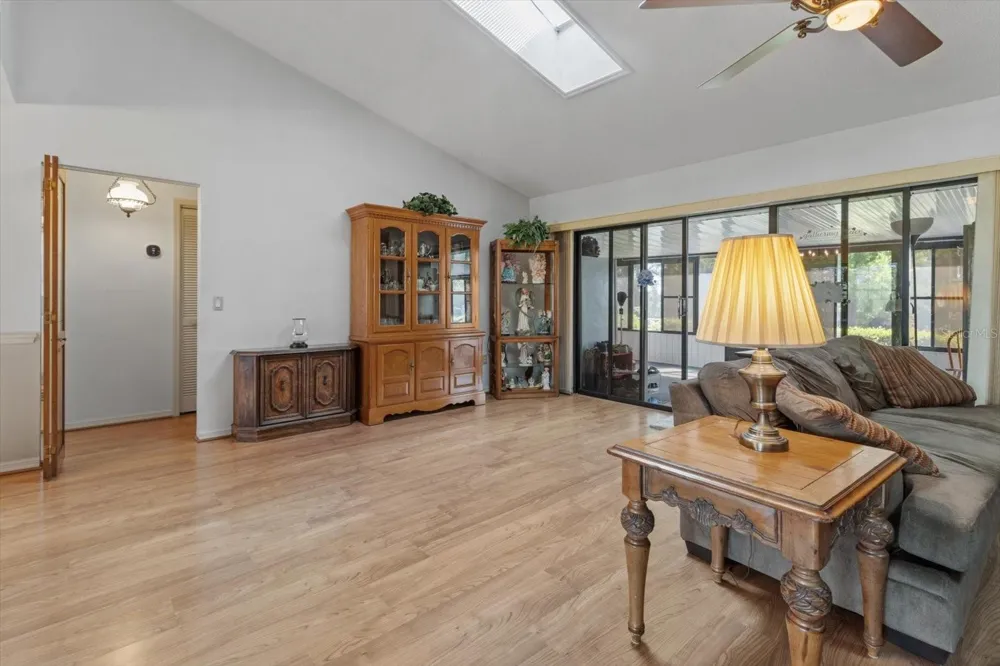 8921 S THOROUGHBRED POINT Inverness, FL 34452