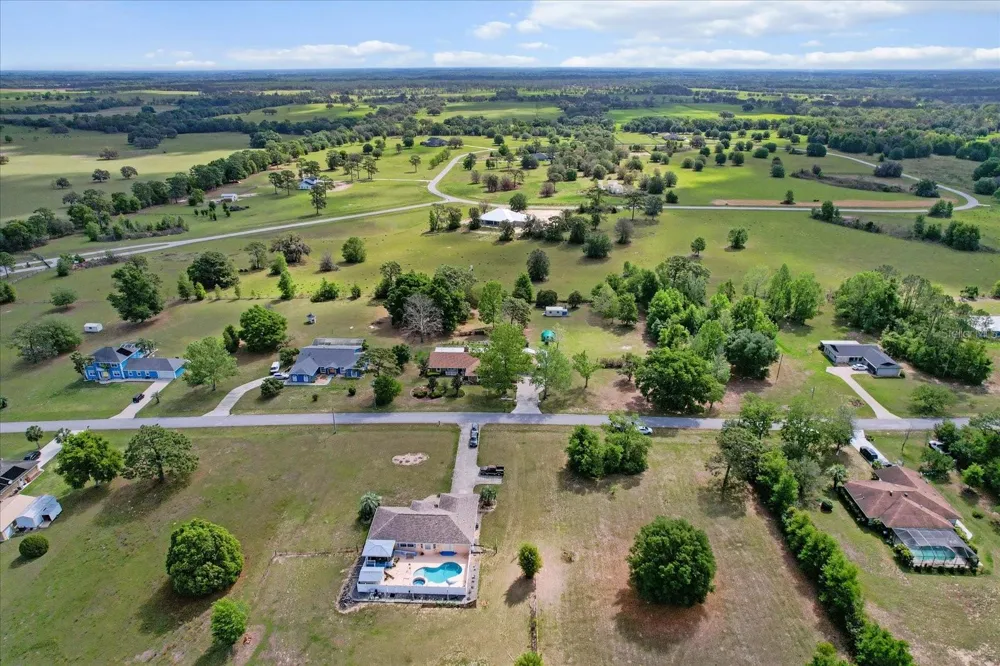 8921 S THOROUGHBRED POINT Inverness, FL 34452
