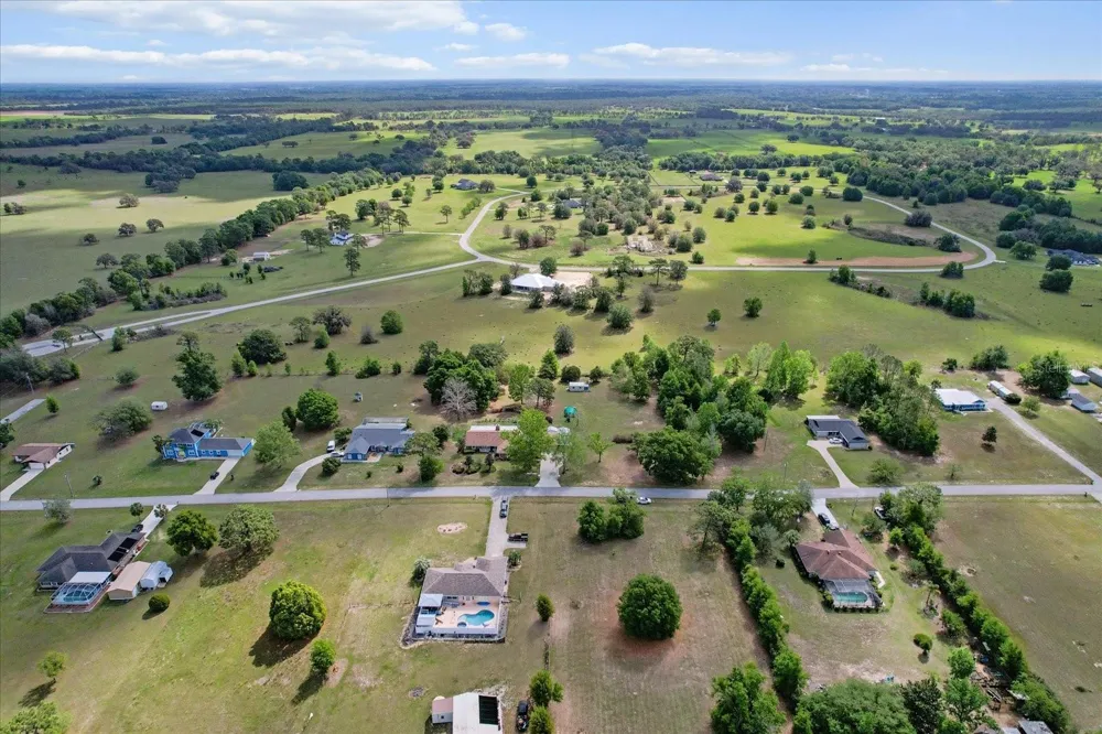 8921 S THOROUGHBRED POINT Inverness, FL 34452