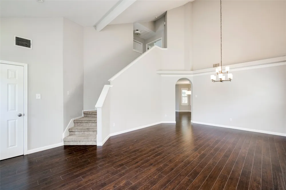 5660 Wagon Train Road Austin, TX 78749