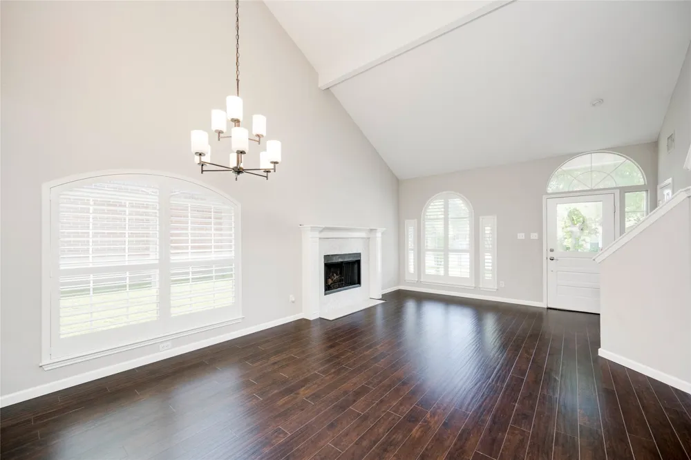 5660 Wagon Train Road Austin, TX 78749