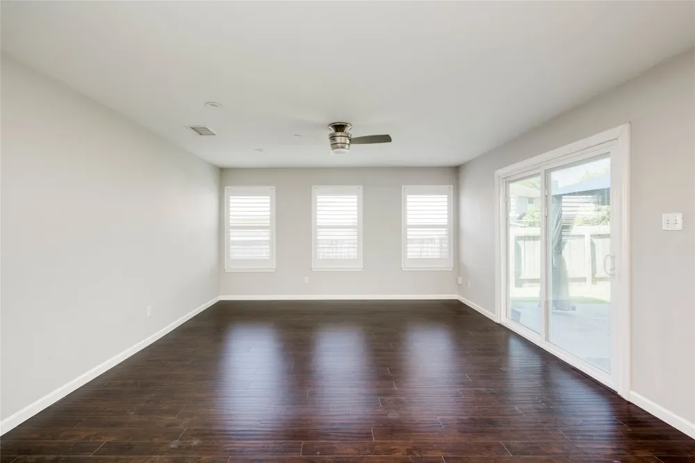 5660 Wagon Train Road Austin, TX 78749