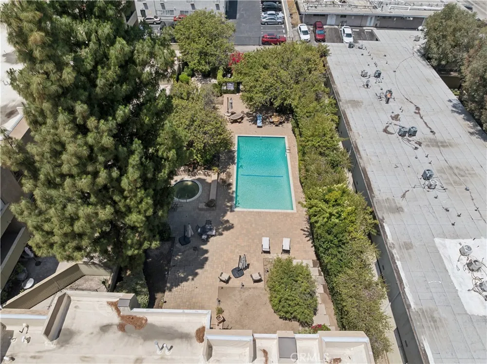 16866 Kingsbury #107 Granada Hills, CA 91344