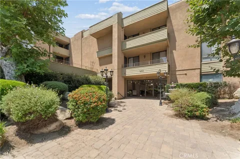 16866 Kingsbury #107