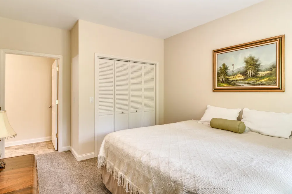 7024 Green Ridge Boulevard Battle Creek, MI 49017