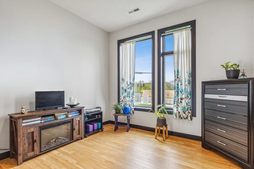 200 4th Avenue #102 Fargo, ND 58102