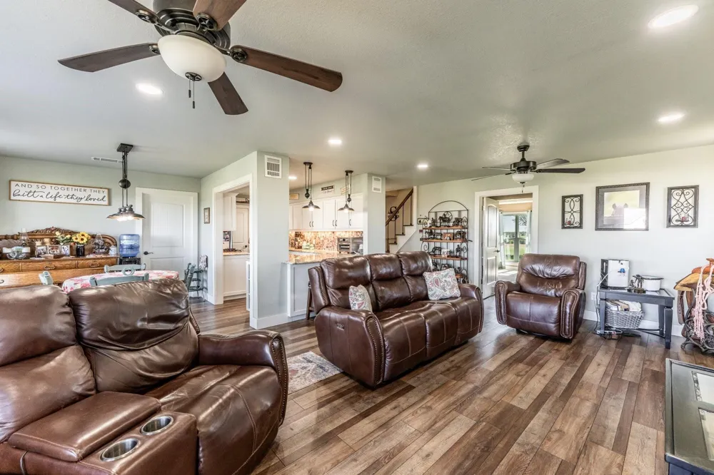 145 Private Road 5749 Groesbeck, TX 76642