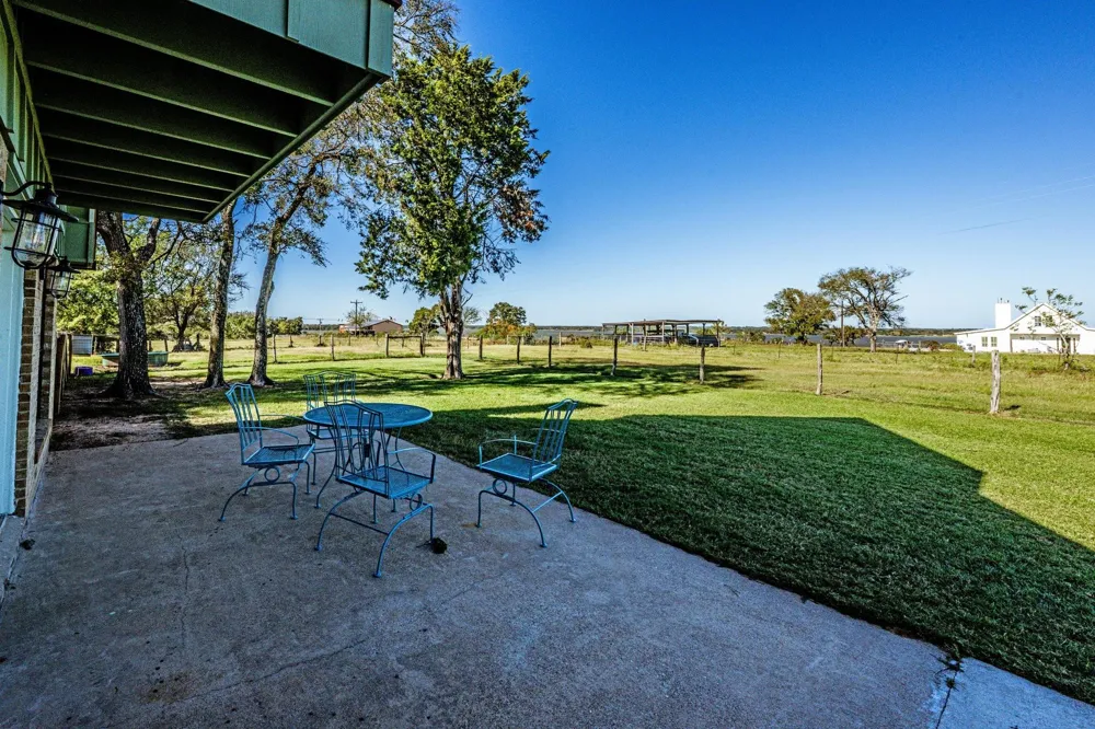 145 Private Road 5749 Groesbeck, TX 76642