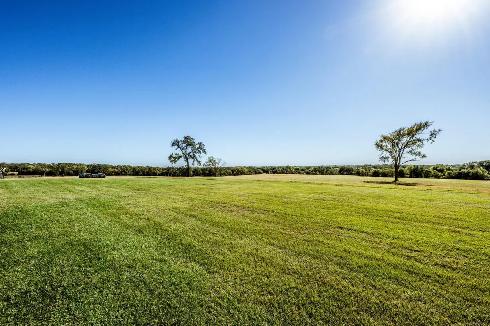 145 Private Road 5749 Groesbeck, TX 76642